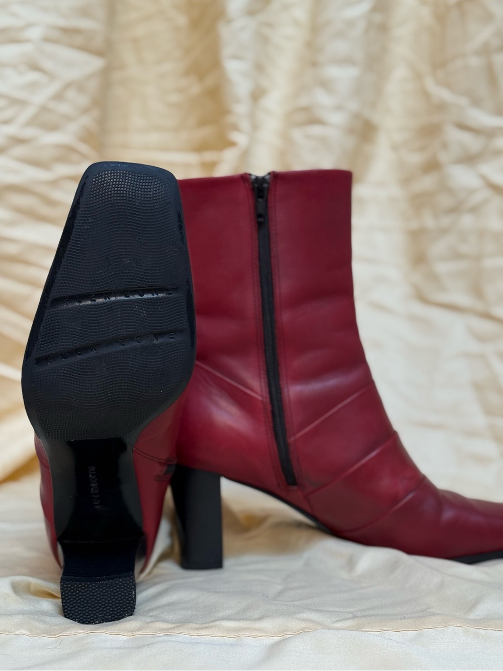 Liz Claiborne Women's Red Leather Mid-Calf Boots. Reheeled & reconditioned! - Picture 4 of 14